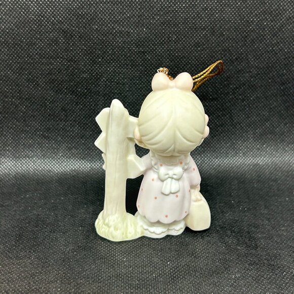 Precious Moments "Loving, Caring & Sharing along the way" Member ornament - Picture 3 of 5